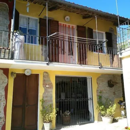 Nelle Langhe بيت للعطل *